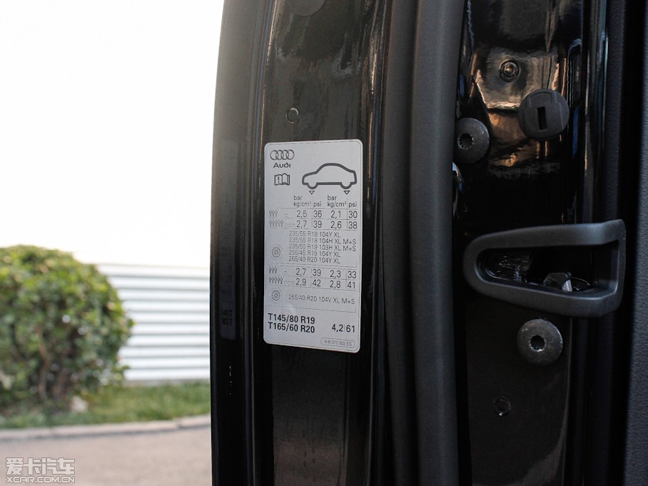 2013WA8 55 TFSI quattro A