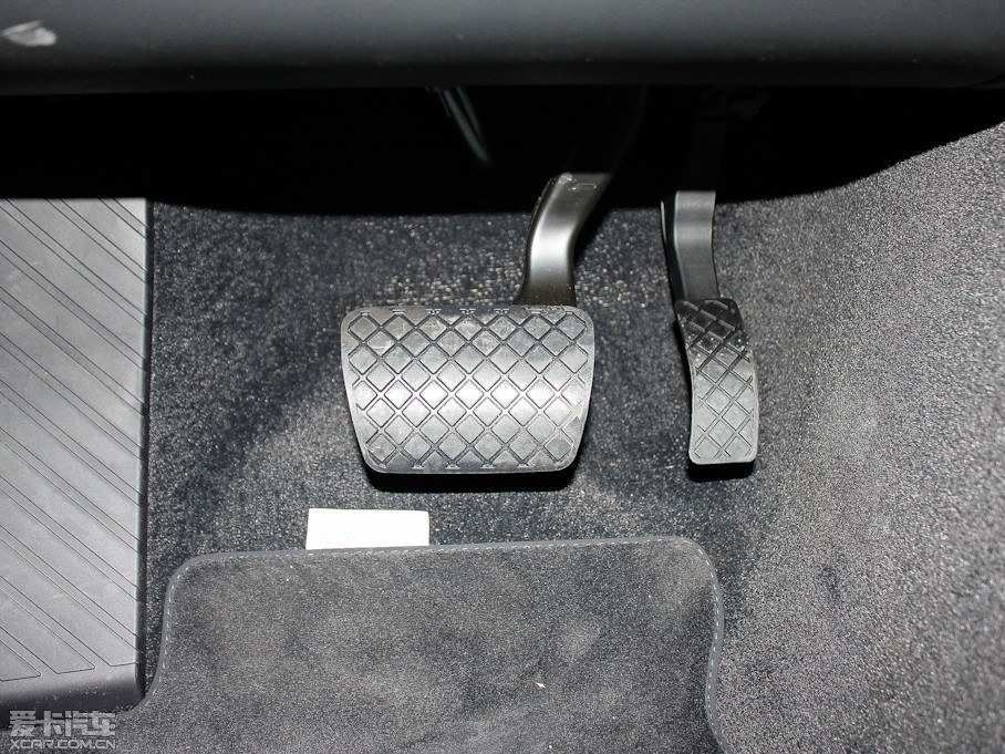 2013WA8 55 TFSI quattro A