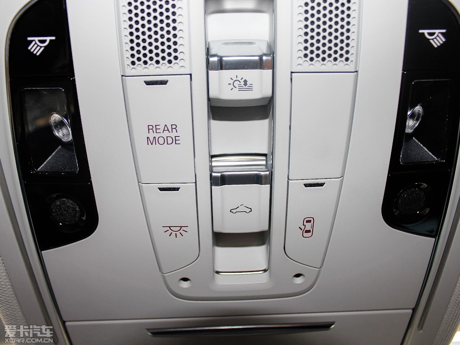 2013WA8 55 TFSI quattro A