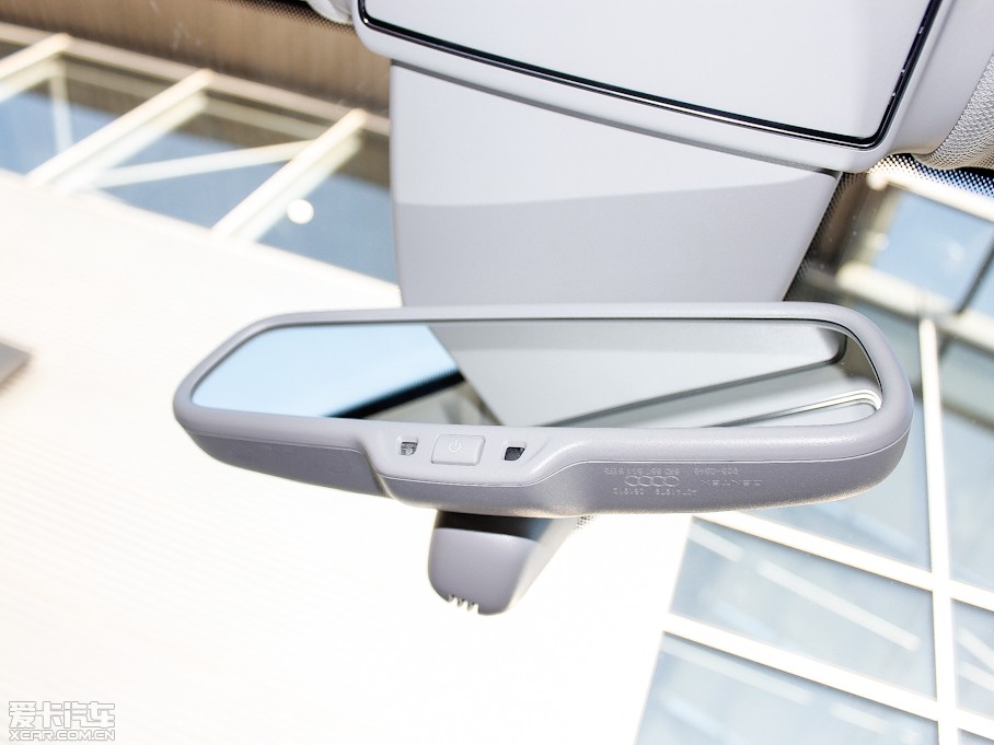 2013WA8 55 TFSI quattro A