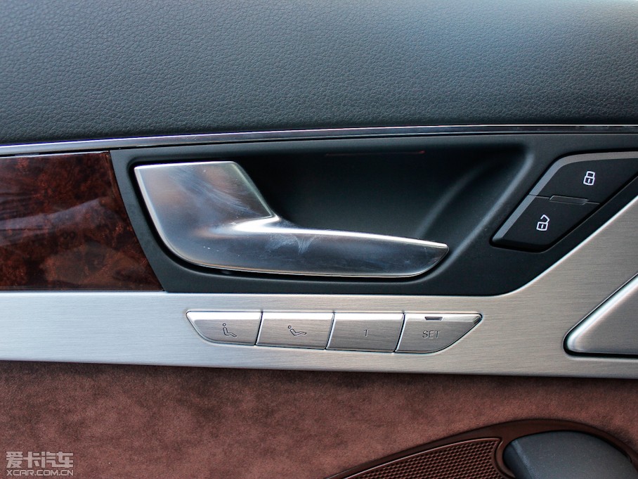 2013?yun)WA8 55 TFSI quattro A