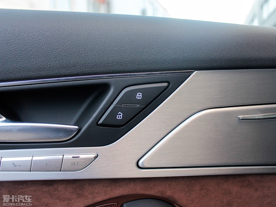 2013WA8 55 TFSI quattro A