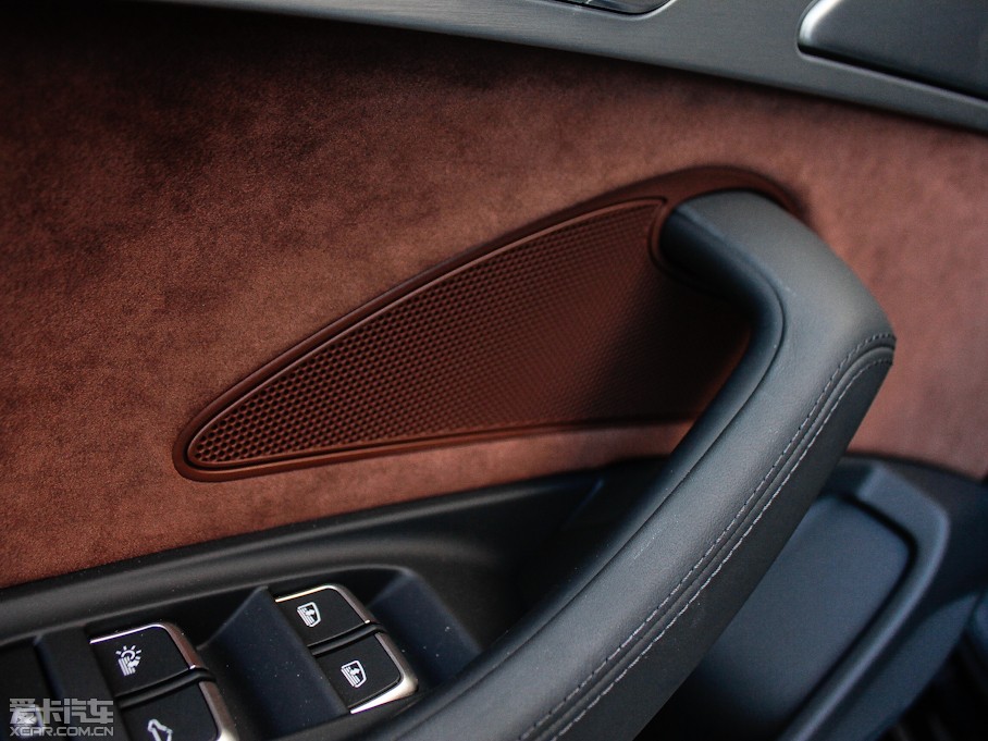 2013WA8 55 TFSI quattro A