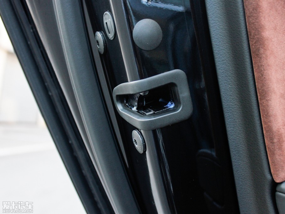 2013WA8 55 TFSI quattro A