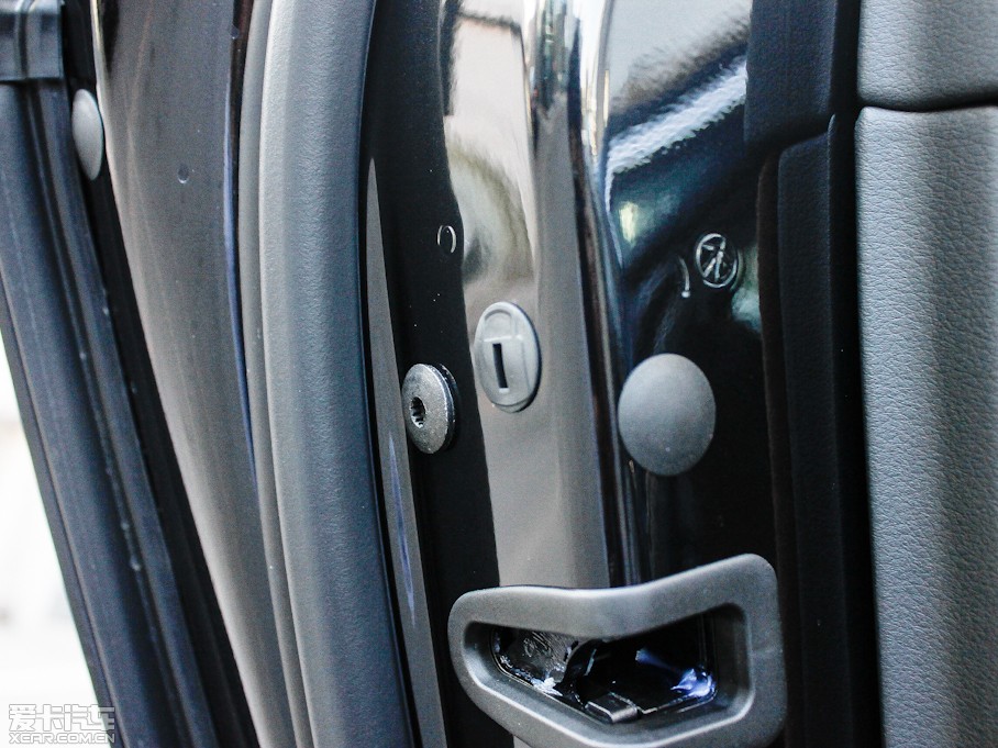 2013WA8 55 TFSI quattro A