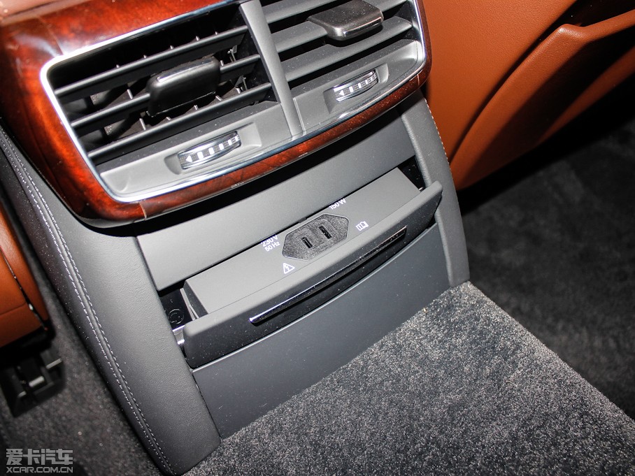 2013WA8 55 TFSI quattro A