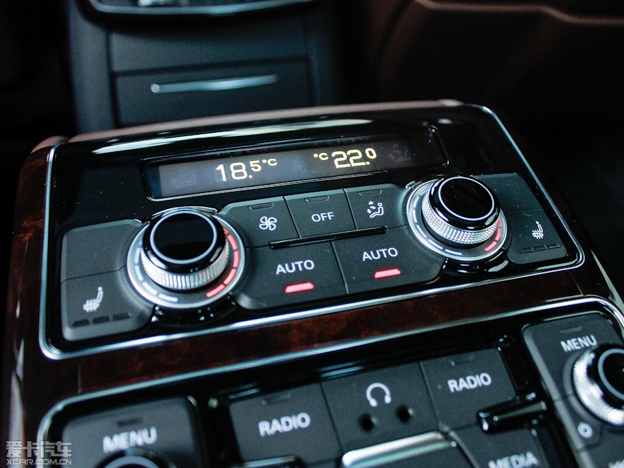 2013WA8 55 TFSI quattro A