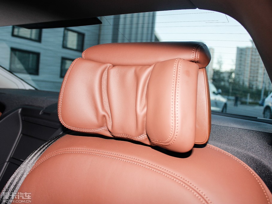 2013WA8 55 TFSI quattro A