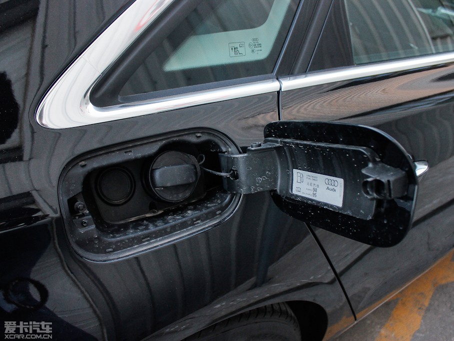 2013WA8 55 TFSI quattro A