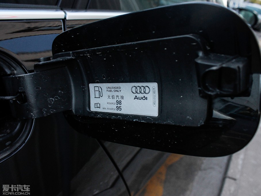 2013WA8 55 TFSI quattro A