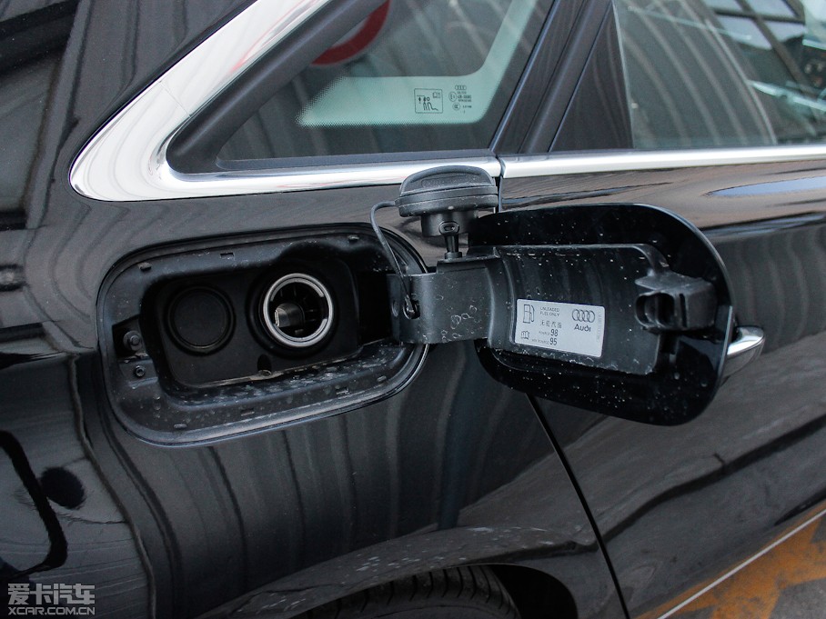 2013WA8 55 TFSI quattro A