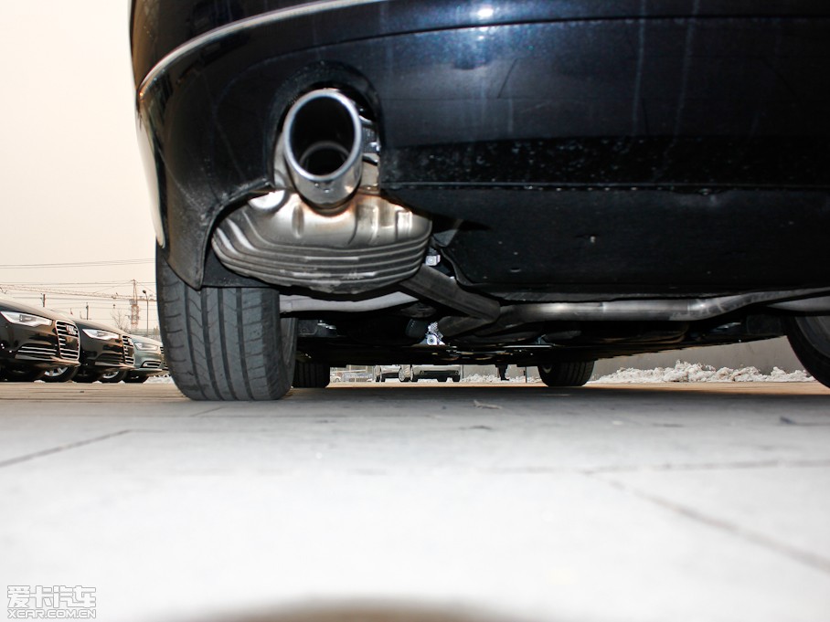 2013?yun)WA8 30 FSI m