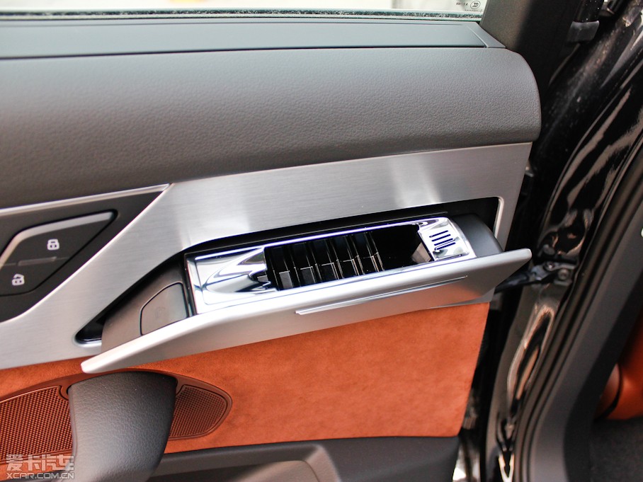 2013?yun)WA8 30 FSI m