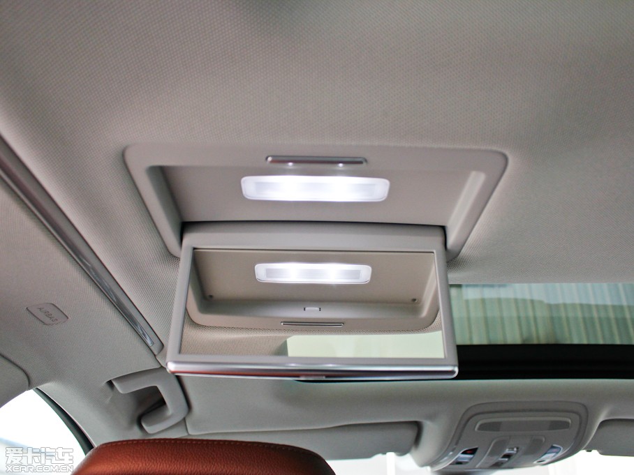 2013?yun)WA8 30 FSI m