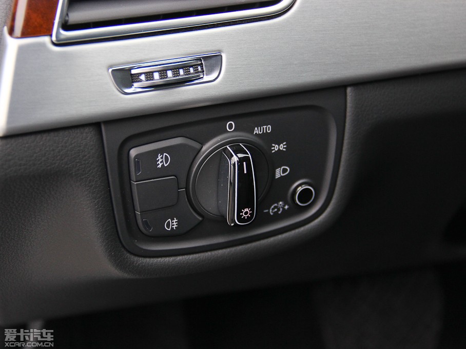 2013WA8 45 TFSI quattro 