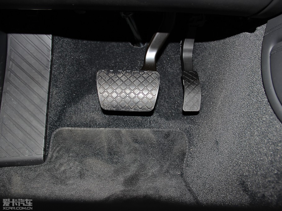 2013WA8 45 TFSI quattro 