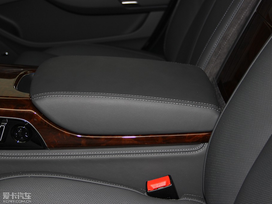 2013WA8 45 TFSI quattro 