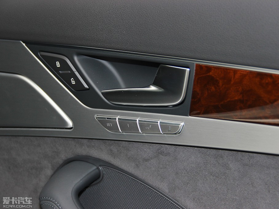 2013WA8 45 TFSI quattro 