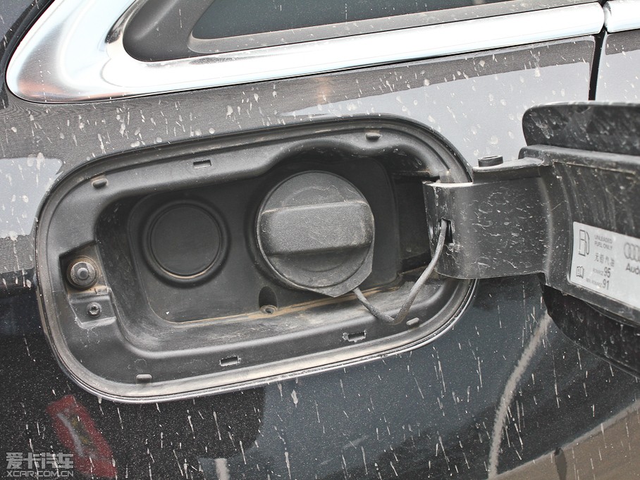 2013WA8 50 TFSI quattroA