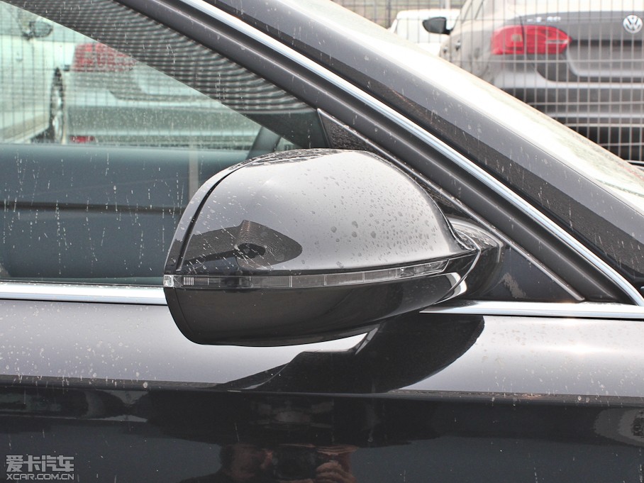 2013WA8 50 TFSI quattroA