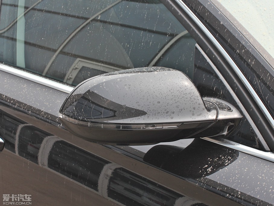 2013WA8 50 TFSI quattroA