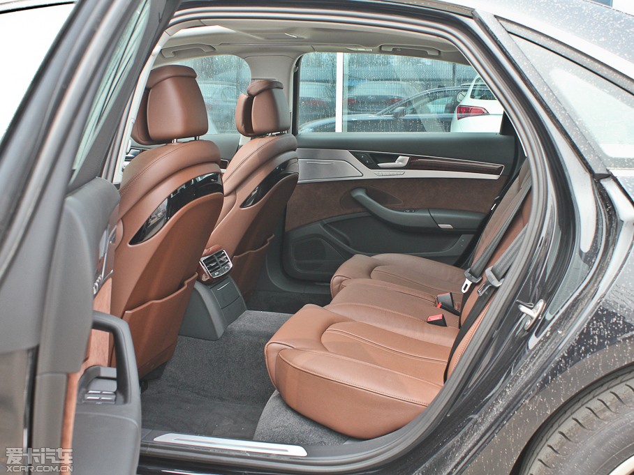 2013WA8 50 TFSI quattroA