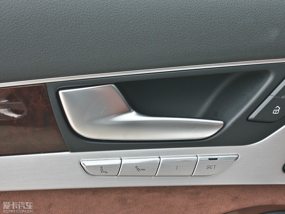 2013WA8 50 TFSI quattroA