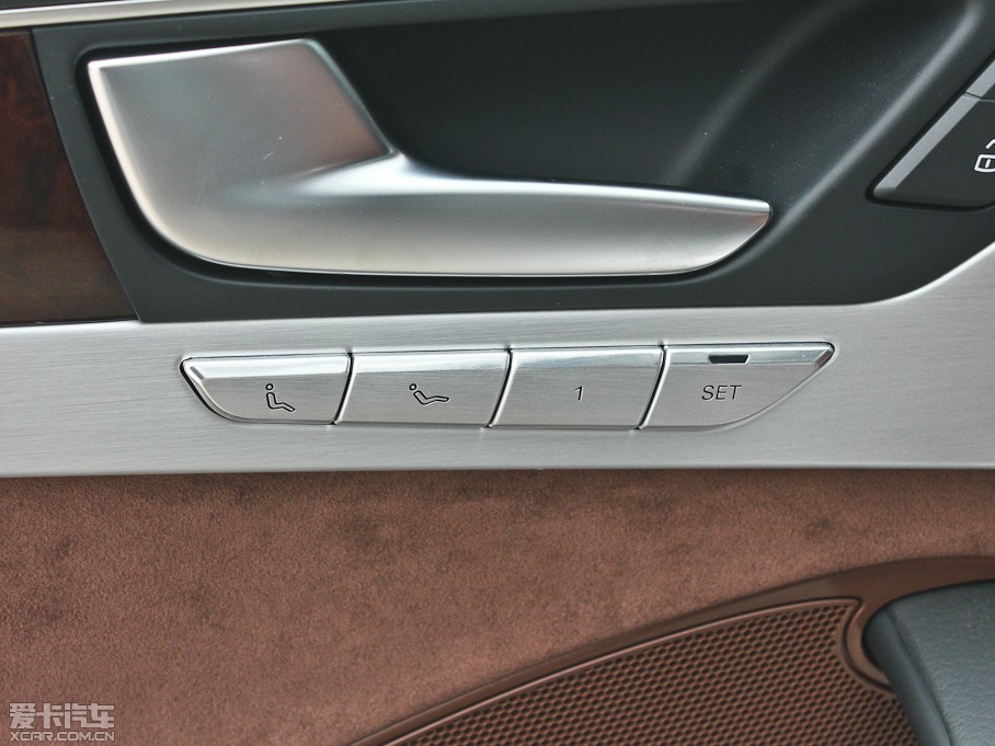 2013WA8 50 TFSI quattroA