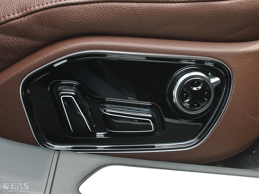 2013WA8 50 TFSI quattroA