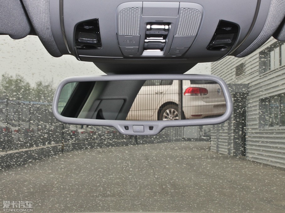 2013WA8 50 TFSI quattroA