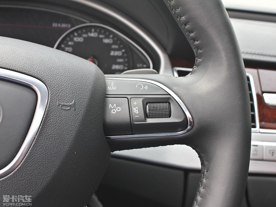 2013WA8 50 TFSI quattroA