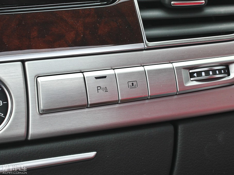 2013WA8 50 TFSI quattroA