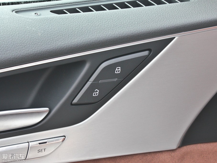 2013WA8 50 TFSI quattroA