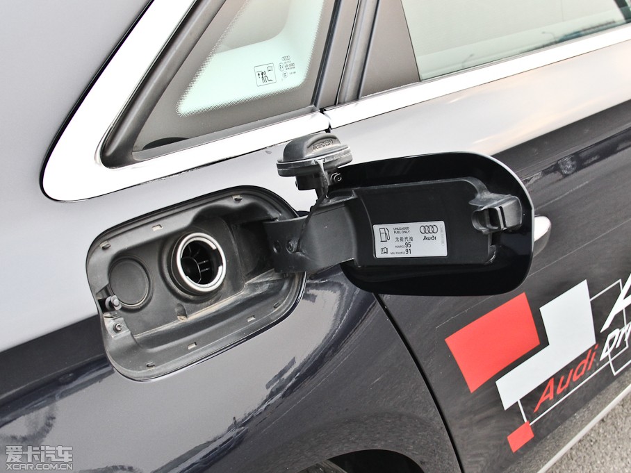 2013?yun)WA8 45 TFSI quattrom