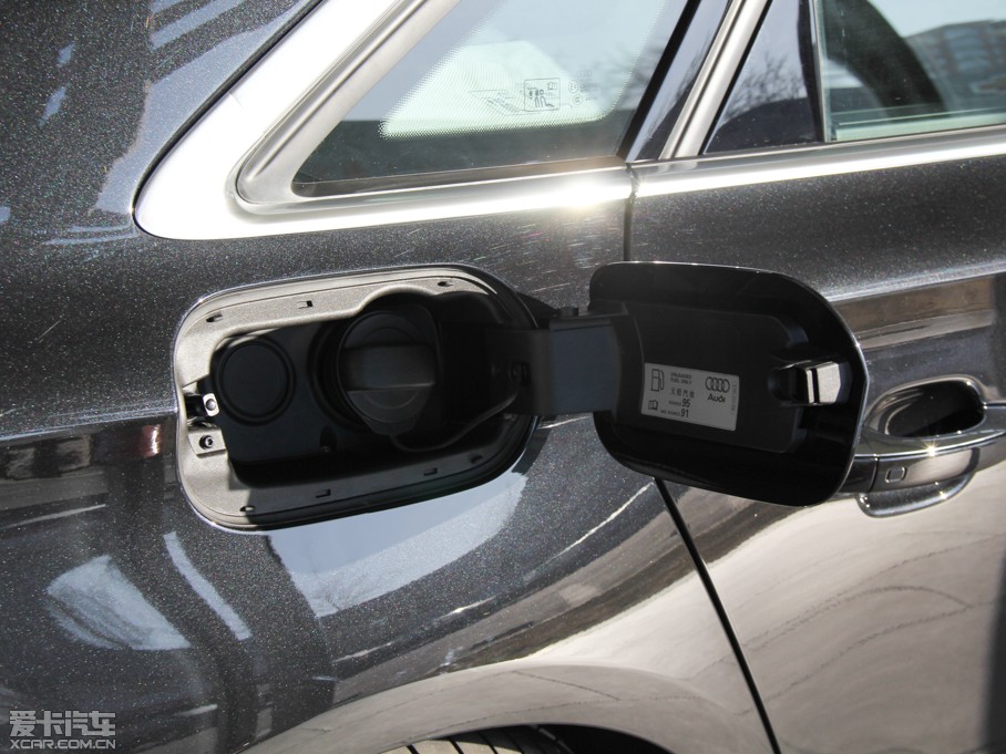 2013WA8 45 TFSI quattroA