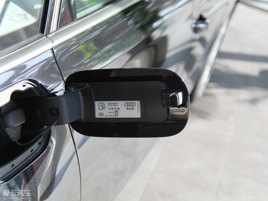 2013WA8 45 TFSI quattroA