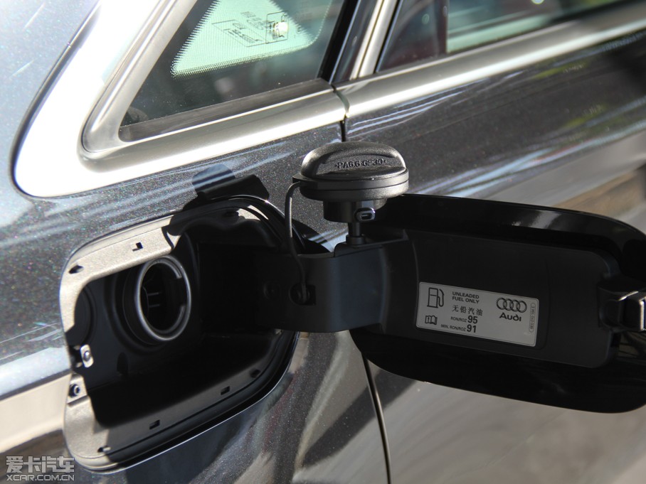 2013?yun)WA8 45 TFSI quattroA