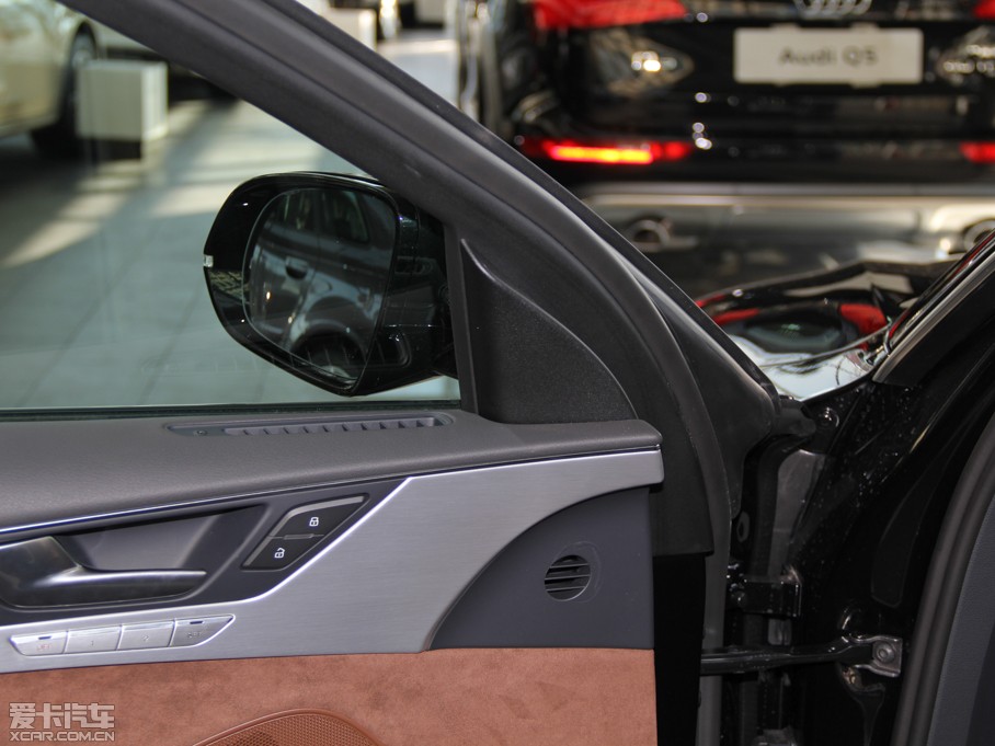 2013WA8 45 TFSI quattroA