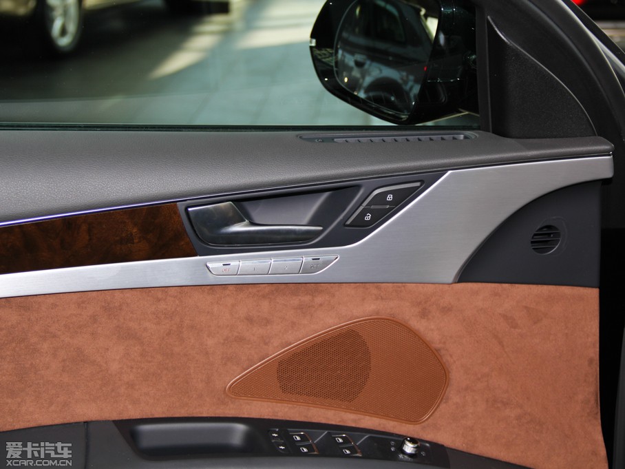 2013?yun)WA8 45 TFSI quattroA