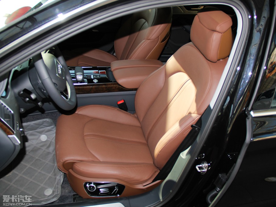 2013WA8 45 TFSI quattroA