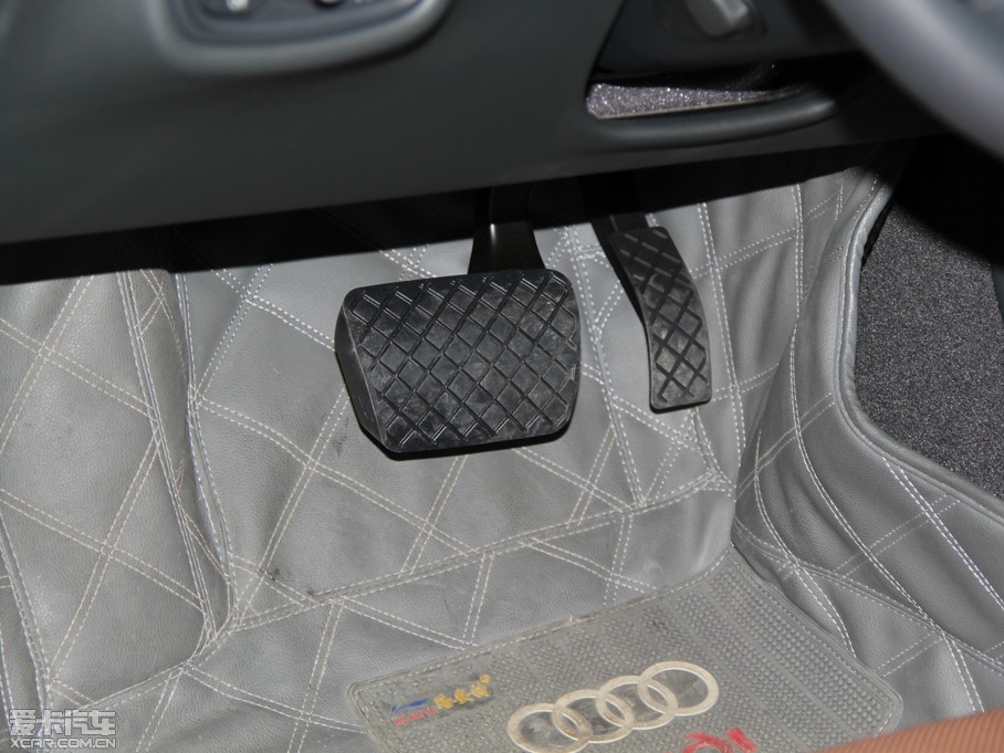 2013WA8 45 TFSI quattroA