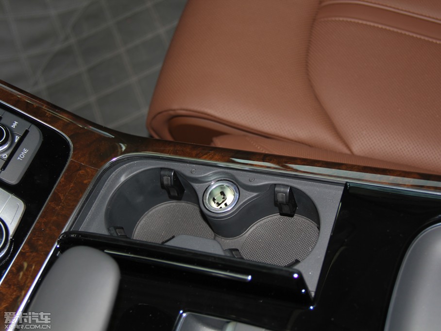 2013?yun)WA8 45 TFSI quattroA