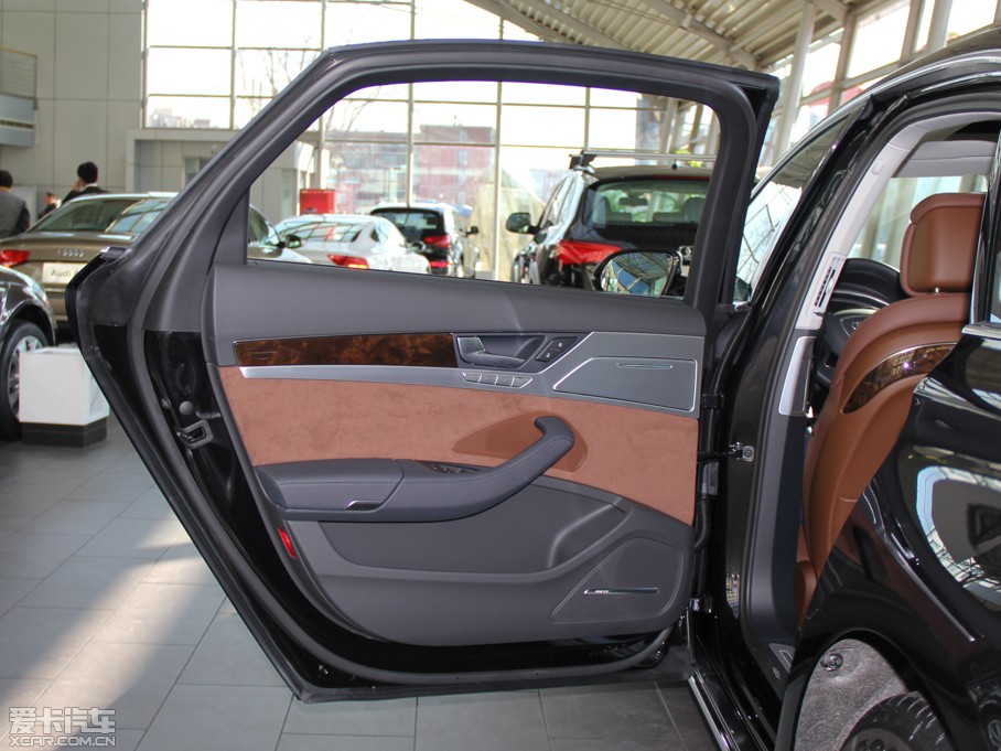 2013WA8 45 TFSI quattroA