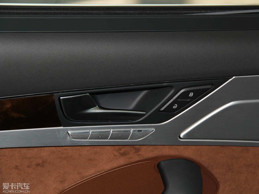 2013WA8 45 TFSI quattroA