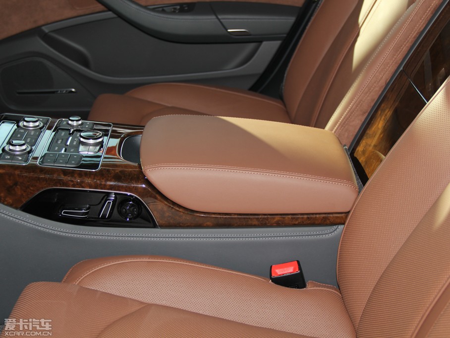 2013WA8 45 TFSI quattroA