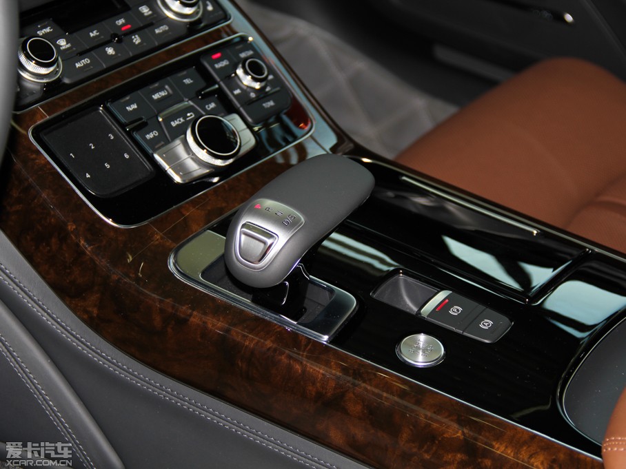 2013WA8 45 TFSI quattroA