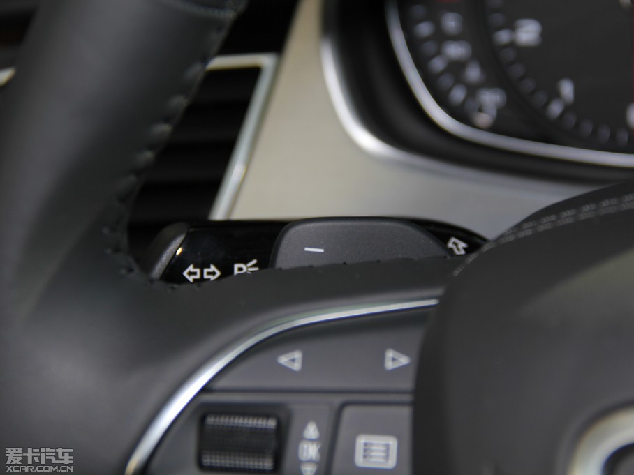 2013WA8 45 TFSI quattroA