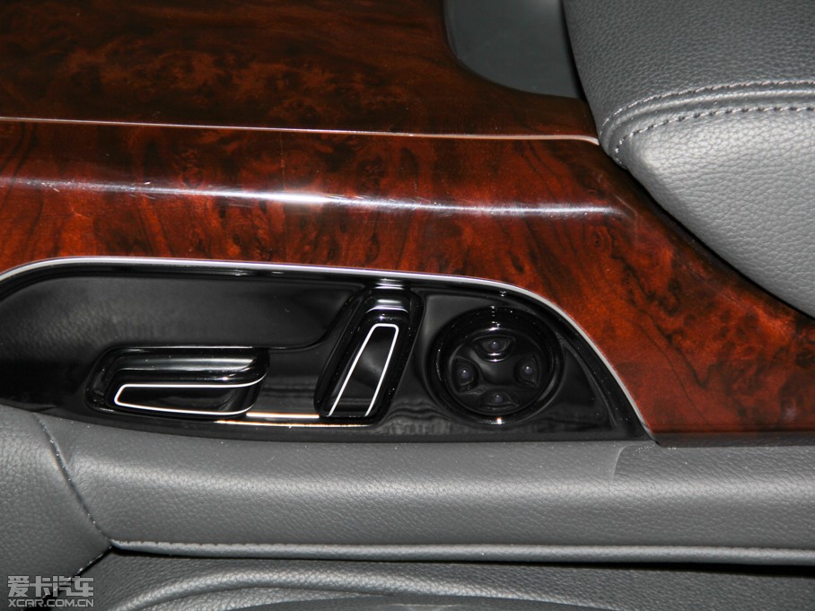 2013?yun)WA8 50 TFSI quattrom