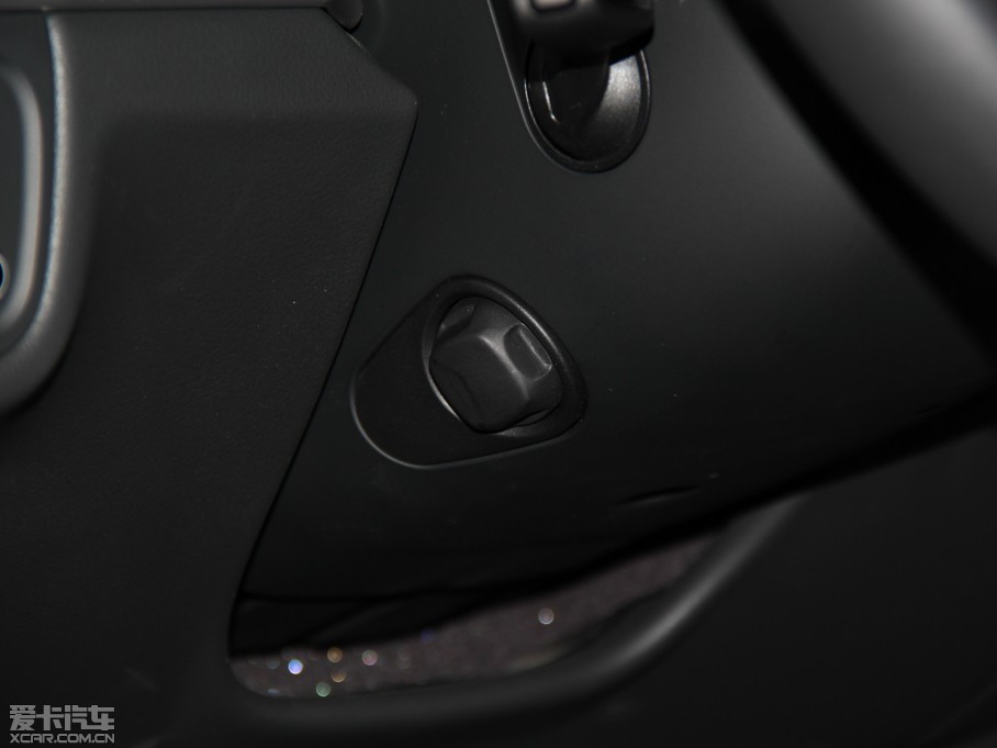 2013?yun)WA8 50 TFSI quattrom