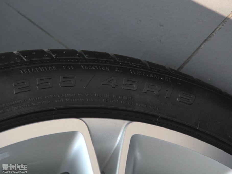 2013?yun)WA8 50 TFSI quattroF